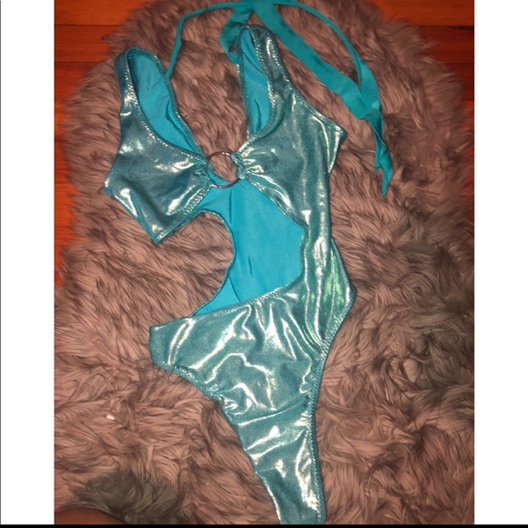 Metallic blue one piece bikini - Picture 4 of 6